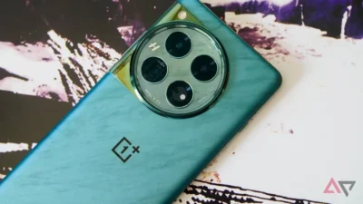 Rear of a smartphone showing 4 camera lenses arranged in a square formation.